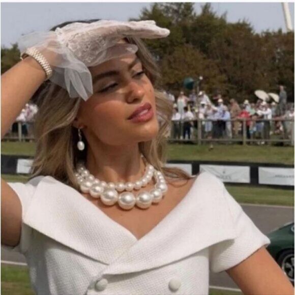 ZARA 2- Pack of pearl necklaces BLOGGERS FAV - Picture 2 of 15